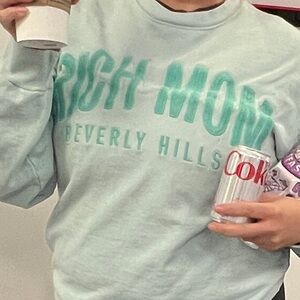 TINX RICH MOM GEAR Essential Sweat Set

Great last minute costume idea lol